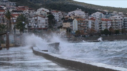 Ege Denizi'nden depremlerin ardından bir uyarı daha! Ulaşım aksayabilir - Gündem