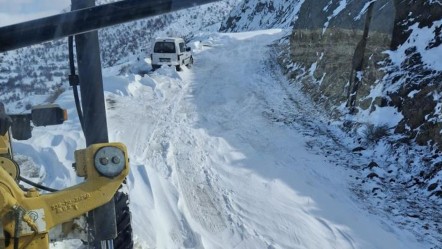 16 köy ve bağlı mezralarına ulaşım sağlanamıyor - Gündem