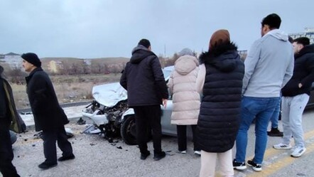 Başkent'te zincirleme kaza! Bir araç takla attı, yaralılar var - gundem