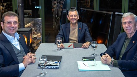 CHP’de 3’lü zirve sona erdi! Özel, İmamoğlu ve Yavaş'tan 'birlikteyiz' pozu - gundem
