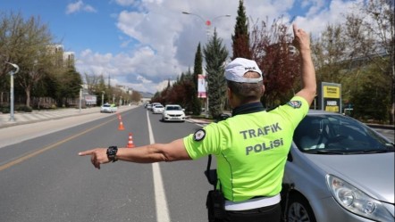 Trafik suçuna hapis geliyor! İşte düzenlemenin detayları - Gündem