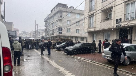 Esenyurt'ta sıcak saatler: Tartıştığı eşini boğarak öldürdü - Gündem