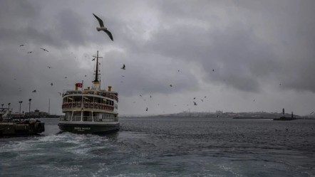 İstanbul'da vapur seferlerine kar engeli - Yaşam