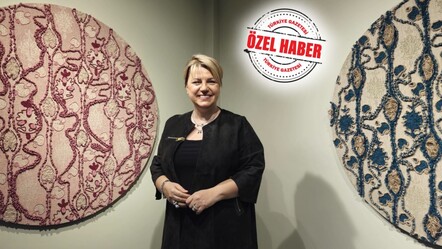 Sarayın kaftanları sanata dokundu! Sanatçı Zeynep Öztürk Osmanlı motiflerinden ilham alıyor - kultur-sanat