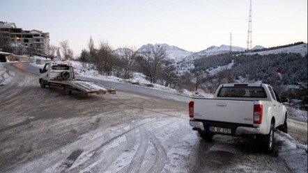 Ankara buz tuttu! Sürücüler araçlarını yollarda bıraktı - gundem