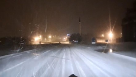 Belediye başkanı karda yola çıktı, açtığı canlı yayın izleyenlere tebessüm ettirdi - Gündem