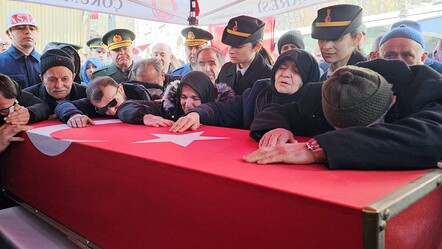 Gözyaşları sel oldu! Pençe-Kilit şehidi son yolculuğuna uğurlandı - gundem