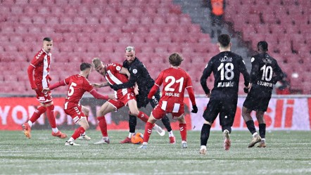 Samsun'da nefes kesen maç! Rizespor 2-0'dan geri döndü - Spor