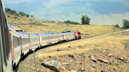 Türkiye'den yola çıkacak: İki ülkeyi birleştiren tren seferleri tekrar başlıyor! - Gündem