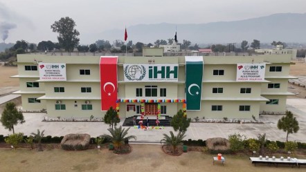 İHH, kardeş ülke Pakistan'da 192 kişilik yetimhane açtı - Yaşam