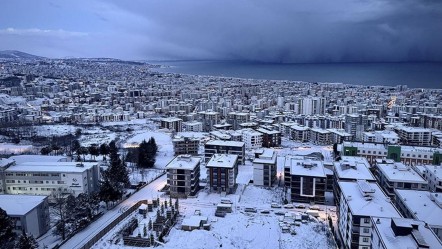 Kar İstanbul'u terk etti, Meteoroloji'den yeni uyarı geldi! Birçok kentte etkili olacak - Gündem