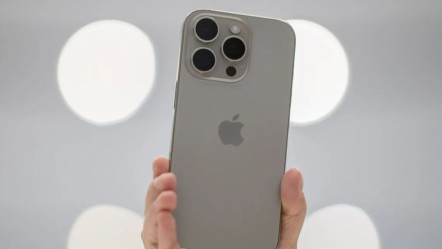 Apple tepki çeken hatayı düzeltecek! iPhone'lara 'ırkçı' dendiğinde Trump çıkıyor - Teknoloji