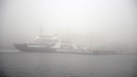 Çanakkale Boğazı'na sis çöktü, gemi trafiği durduruldu - Gündem