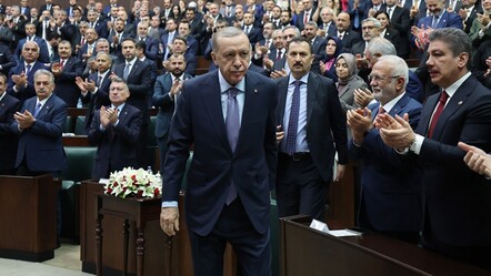 AK Parti'de yeni yönetim heyecanı! Erdoğan’ın 9 torunlu MKYK üyesi ile sohbeti güldürdü - saglik