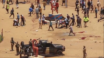 Kongo’da kanlı miting! Meydan savaş alanına döndü: Çok sayıda ölü var - dunya