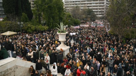 Yunanistan'da grev büyüyor! Binlerce kişi ayaklandı, hayat durma noktasında - Dünya