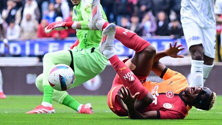 Kasımpaşa - Galatasaray maçında tartışmalı karar! Maçı Polonyalı VAR yönetti - haberler