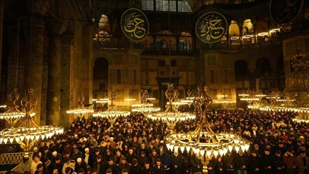 Teravih namazının hükmü nedir? Teravih namazı cemaatle mi kılınır? Evde Teravih namazı olur mu? Teravih kılarken okunan dualar... - haberler