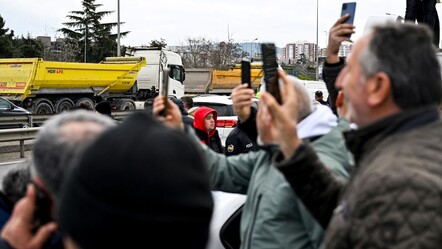 Hafriyatçılardan İBB'ye ilginç protesto! Manzarayı gören İstanbullular telefonlarına sarıldı - haberler