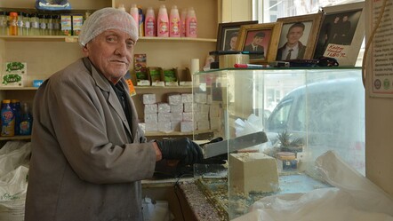 75 yıllık helvacıyı görenler hayret ediyor! Ramazan helvası iftarın vazgeçilmezi oldu - haberler