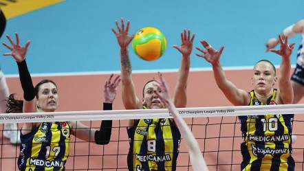 Fenerbahçe Medicana, CEV Şampiyonlar Ligi'nde VakıfBank'ı 3-0 mağlup etti! - Spor