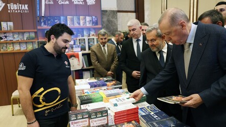 Cumhurbaşkanı Erdoğan'dan kitap fuarına ziyaret - haberler