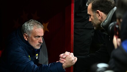 Mourinho'dan Okan Buruk'a sert sözler! 