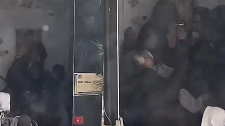 Esenyurt'ta inanılmaz görüntüler! Uyuşturucu satışı kamerada: Kapış kapış aldılar - gundem