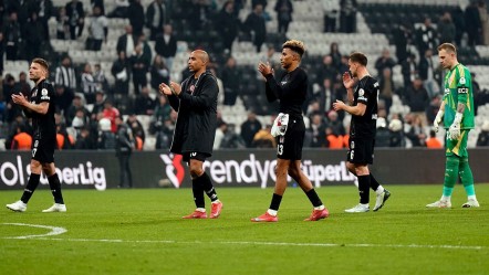 "Soğuk bir duş etkisi" Spor yazarları Beşiktaş - Gaziantep FK maçını yorumladı - Spor