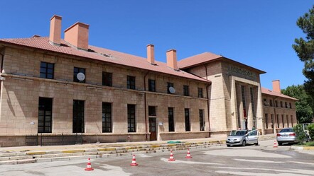 1939, 1983 ve 1992 depremlerinde ayakta kaldı! Yıkılmayan tek bina... - dunya