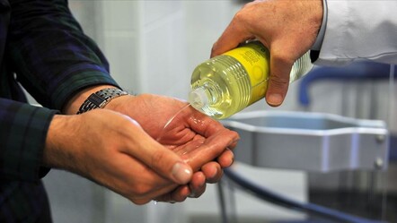 Kolonya koklamak orucu bozar mı?  - haberler