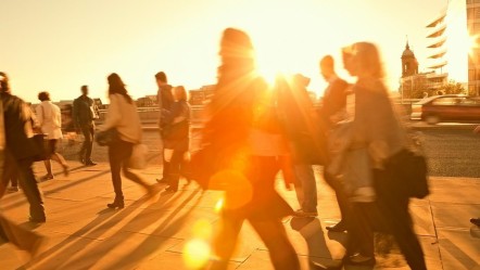 Yaz yurda erken geldi! Sıcaklık mevsim normallerinin 15 derece üzerinde olacak: Hafta sonu 33 dereceyi göreceğiz - Yaşam