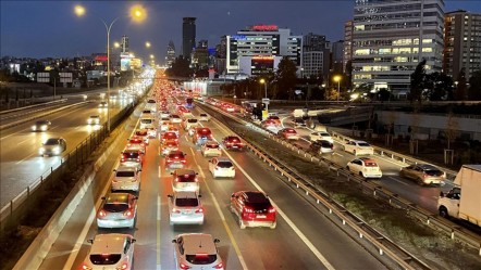 İstanbul trafiğinde güzel hava ve iftar yoğunluğu - Yaşam