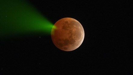 Ramazan ayında harika görüntüler! Kanlı ay tutulması ile muhteşem fotoğraflar ortaya çıktı - Gündem