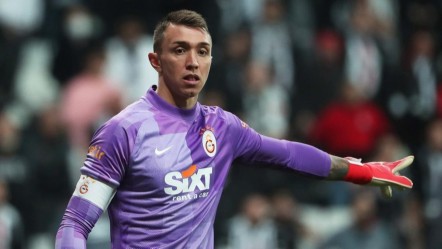 Galatasaray'da Muslera için karar değişti! - Spor