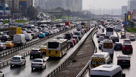 İftara dakikalar kala İstanbul trafiği yine kilitlendi - Gündem