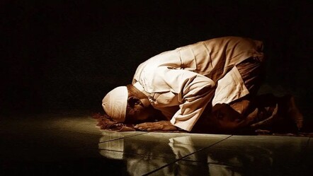 Tilavet secdesi nasıl kılınır? Secde ayeti okunduğu zaman yapılması gerekiyor - haberler