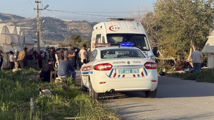 Antalya'da feci kaza: Motosiklet yayaya çarptı, 2 can kaybı! - Yaşam