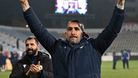 Mehmet Topal'dan şaşırtan imza! Resmen takımın başına geçti - Spor