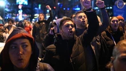 'İmamoğlu' protestolarında çok sayıda polis yaralandı - Gündem