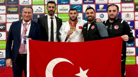 Milli gurur! Vedat Albayrak'tan Tiflis'te altın madalya - Spor