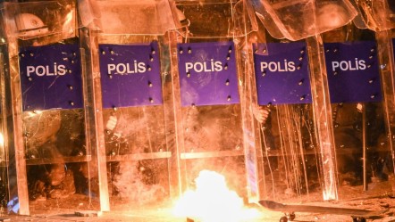 "Polis ile göstericiler anlaşma yaptı" iddiasına yalanlama - Gündem