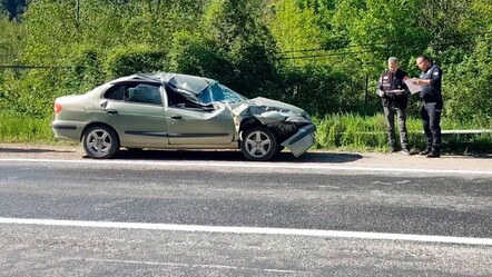 Otomobilin üzerine kaya düştü! Çok sayıda yaralı var - 3-sayfa