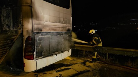 Kayseri'de sıcak saatler! Turistleri taşıyan otobüs cayır cayır yandı - 3. Sayfa
