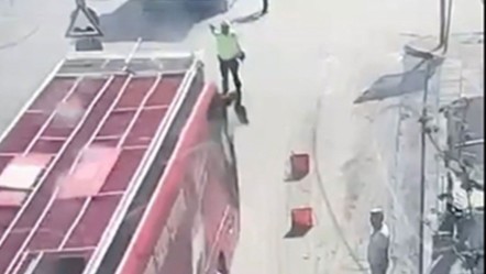 CHP'nin şoförü hakkında karar verildi! Dur ihtarına uymadı, otobüsü polislerin üzerine sürdü - Gündem