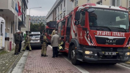 İstanbul'da kız öğrenci yurdunda yangın paniği - 3. Sayfa