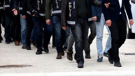 Mersin'de torbacılara dev operasyon! Bakan Yerlikaya duyurdu, 112 kişi yakalandı - 3. Sayfa