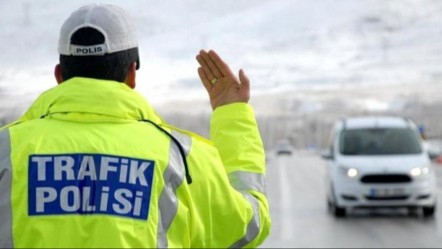 Yollar ne zaman açılır? 1 Mayıs nedeniyle trafiğe kapalı olan yolların son durumu merak ediliyor - Haberler