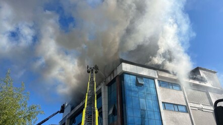 Esenyurt'ta fabrika yangını! Bina küle döndü - gundem