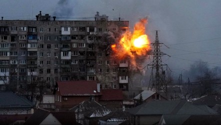 Rusya, Harkiv'e bomba yağdırdı! Çok sayıda yaralı var - Dünya
